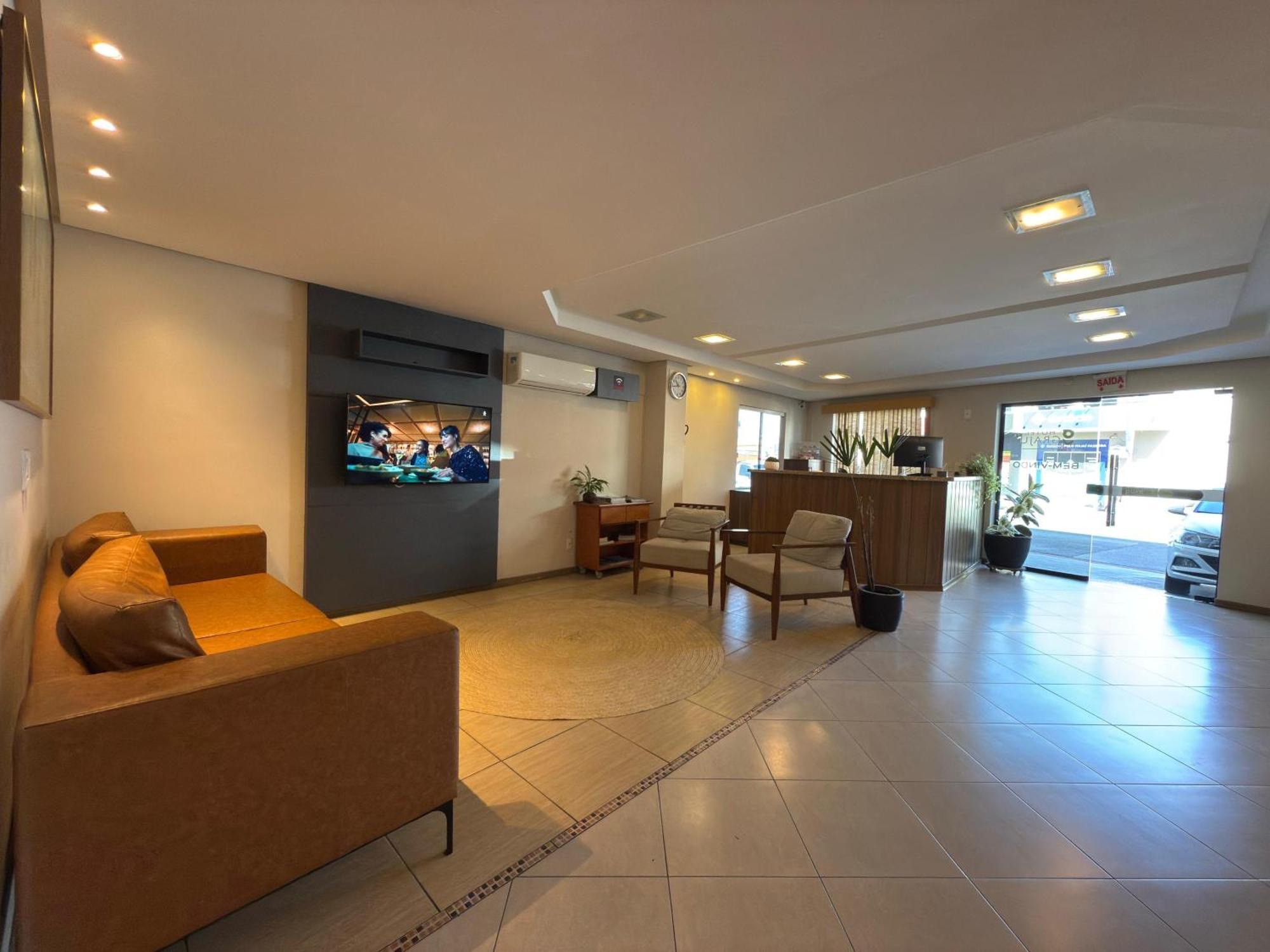 Hotel Graju Итажаи Экстерьер фото